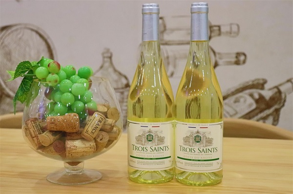 要怎么批發進口紅酒